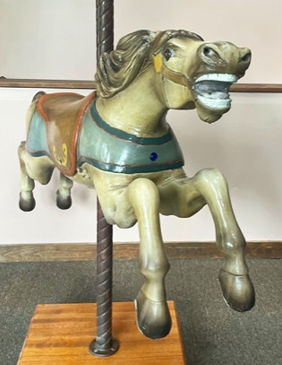 Parker Horse front