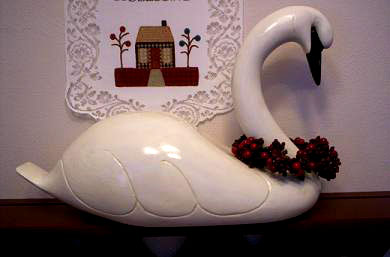 Holiday Berry Swan