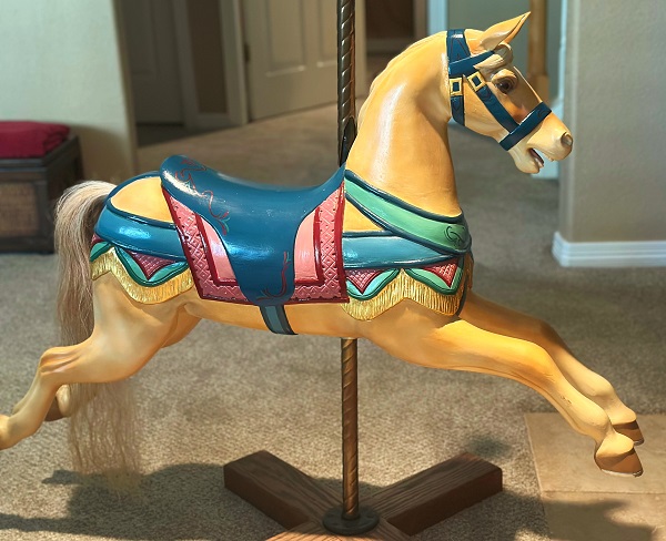 Karl Muller Horse post side