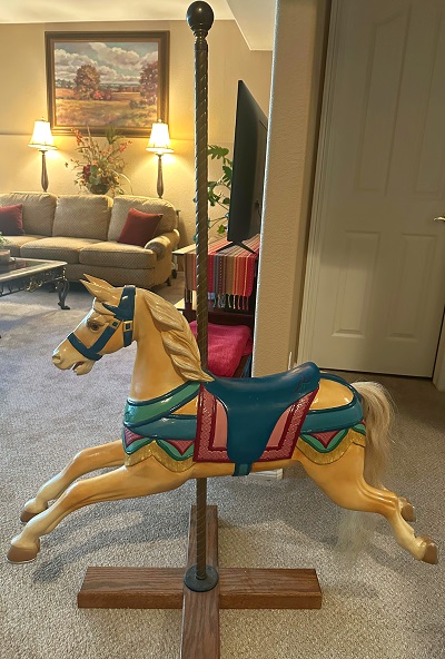 Karl Muller Horse post side