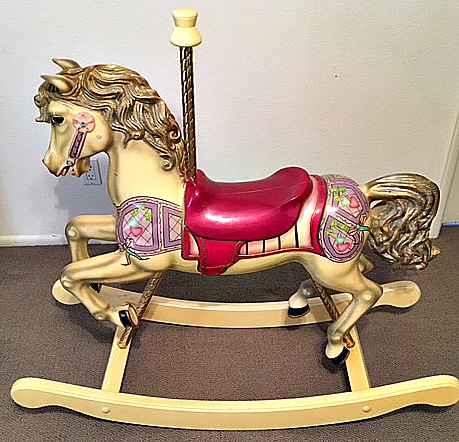 S&S Woodcarvers Horse